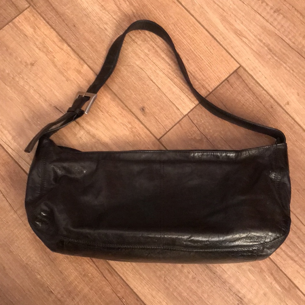 Hobo Y2K International Black leather Purse.